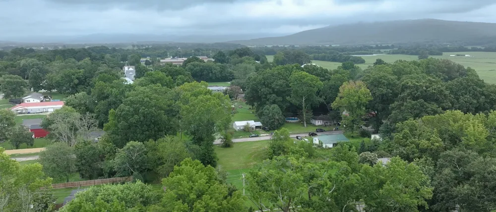 109 Oakwood Dr Huntland, TN 37345