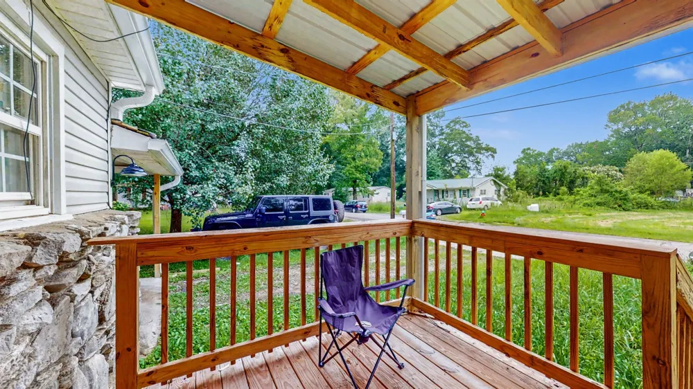 109 Oakwood Dr Huntland, TN 37345