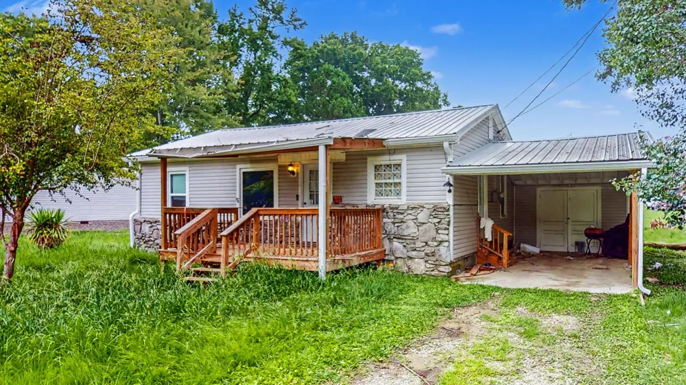 109 Oakwood Dr Huntland, TN 37345