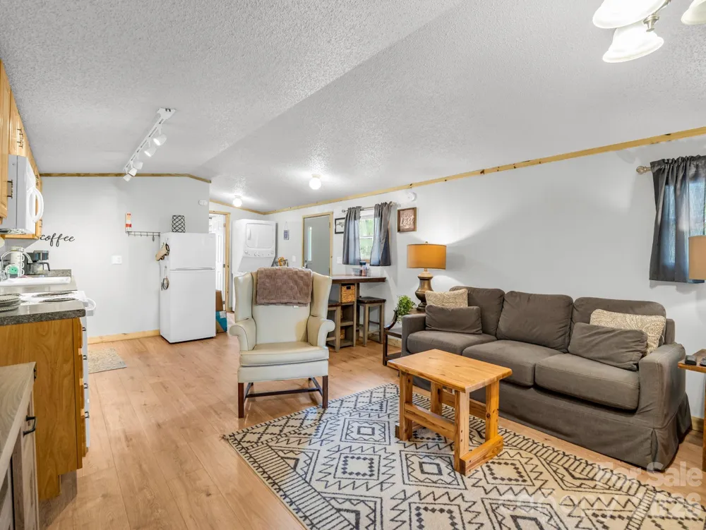 144 Clayton Road Arden, NC 28704