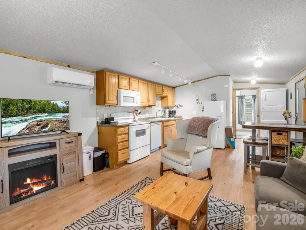 144 Clayton Road Arden, NC 28704