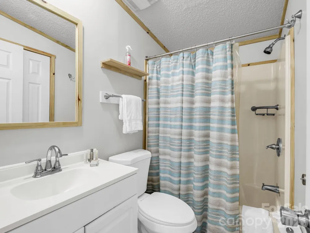 144 Clayton Road Arden, NC 28704