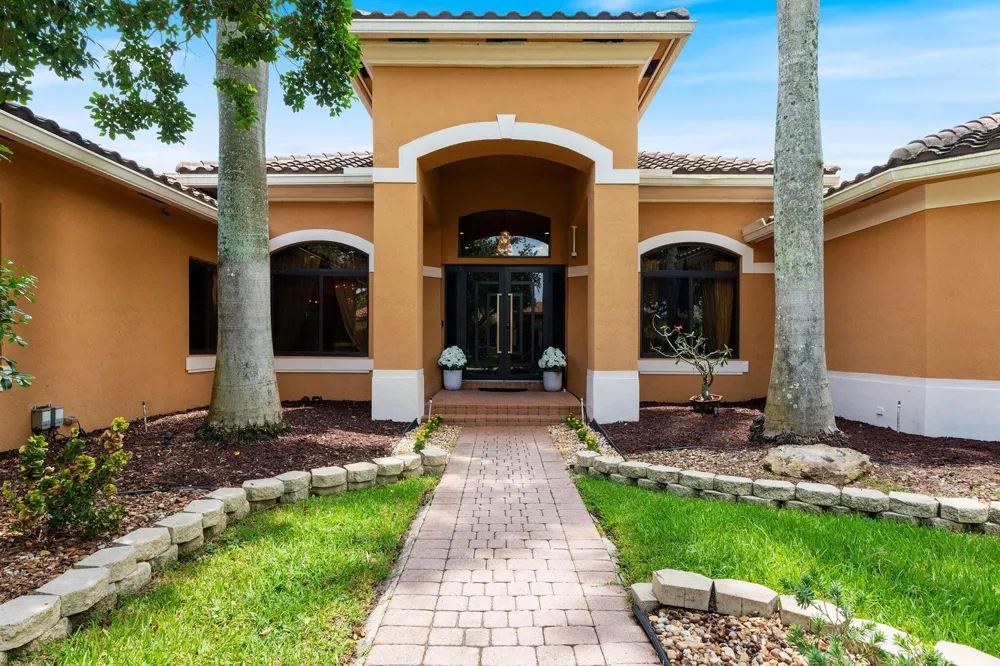 3972 SW 140TH AVENUE Davie, FL 33330