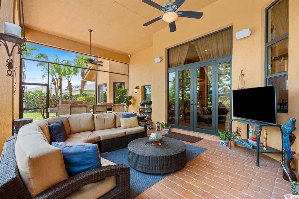 3972 SW 140TH AVENUE Davie, FL 33330