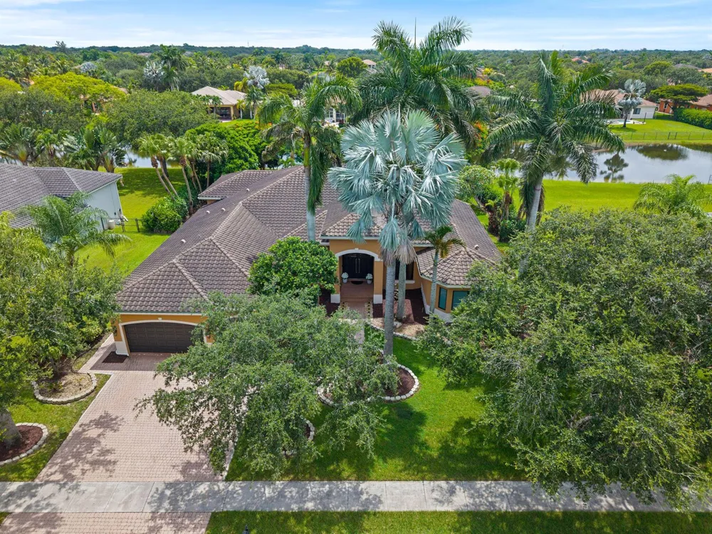 3972 SW 140TH AVENUE Davie, FL 33330