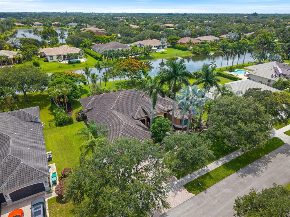 3972 SW 140TH AVENUE Davie, FL 33330