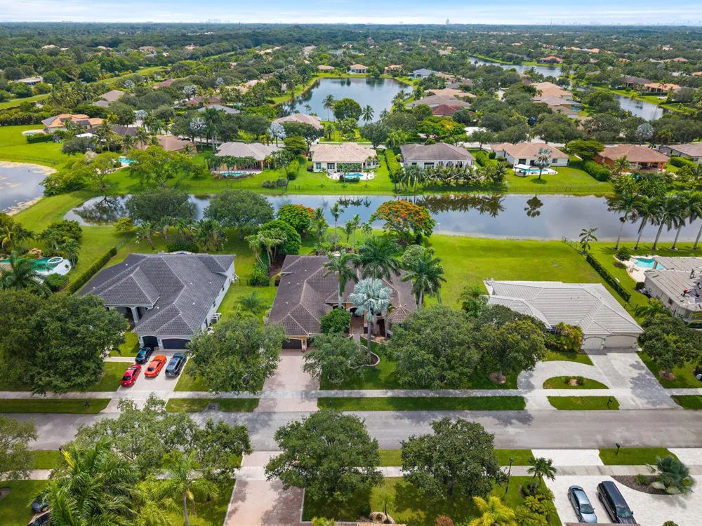 3972 SW 140TH AVENUE Davie, FL 33330