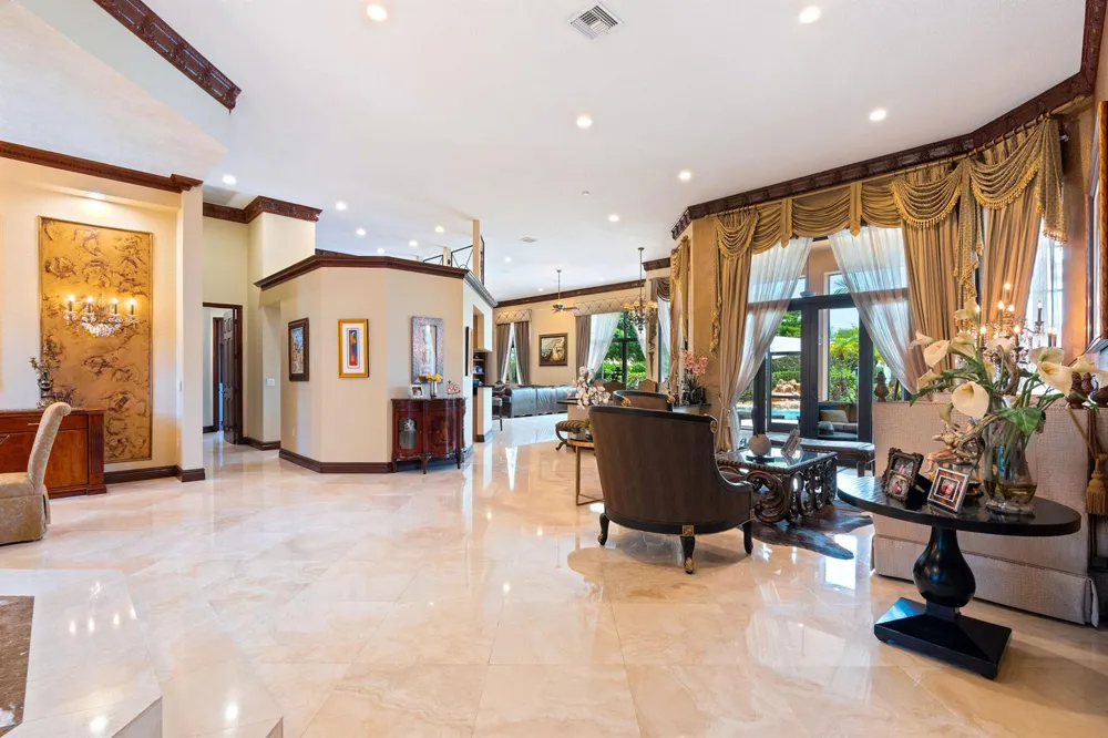 3972 SW 140TH AVENUE Davie, FL 33330