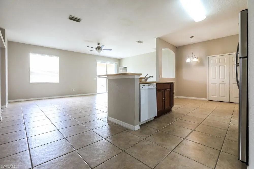 Address Not Shown Port Charlotte, FL 33981