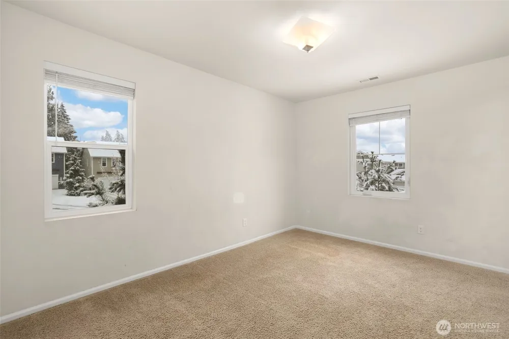 32214 50th Court S Auburn, WA 98001