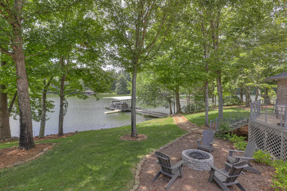 117 Lake St Estill Springs, TN 37330
