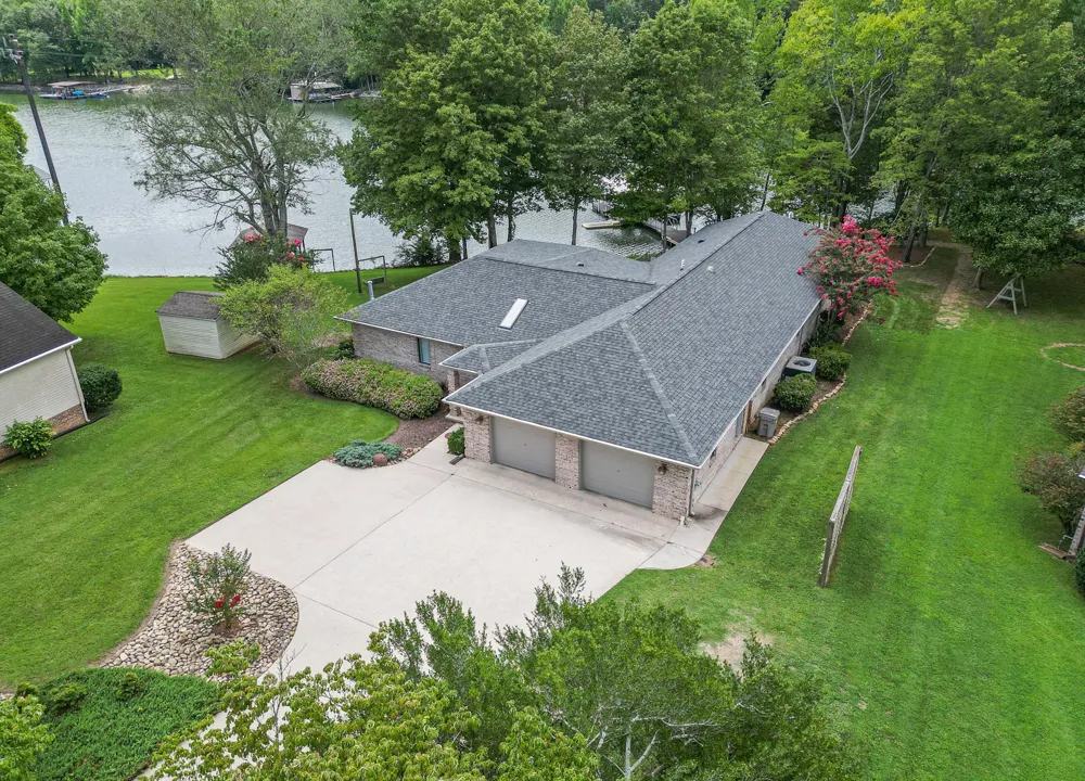 117 Lake St Estill Springs, TN 37330