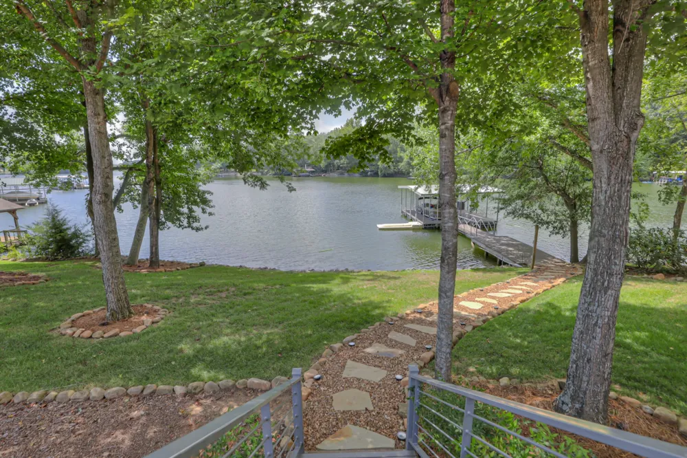 117 Lake St Estill Springs, TN 37330