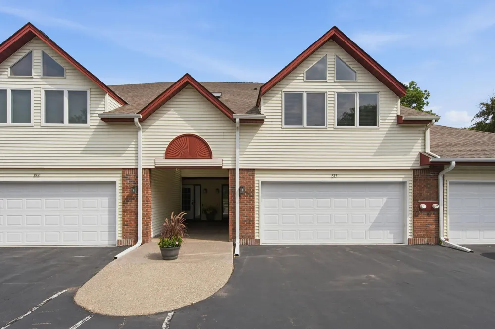 845 8th Avenue SE Forest Lake, MN 55025