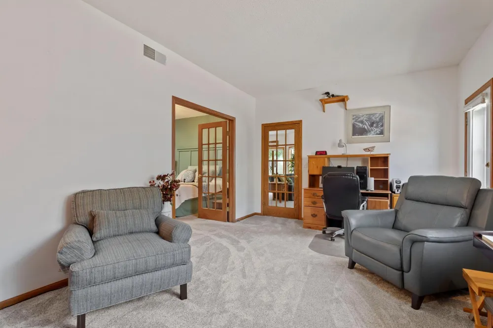 158 Cardinal Lane Clearwater, MN 55320