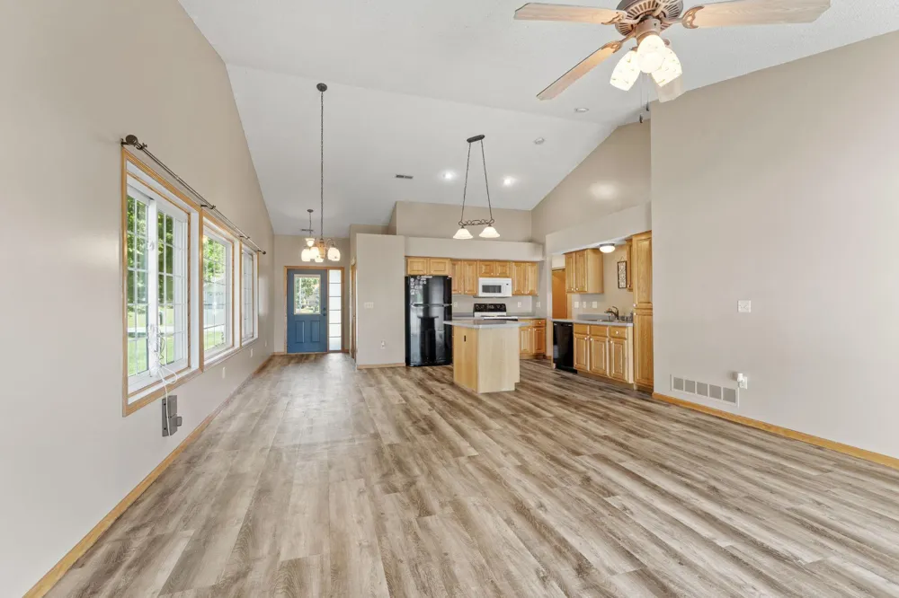 535 Meadows Drive Hammond, WI 54015