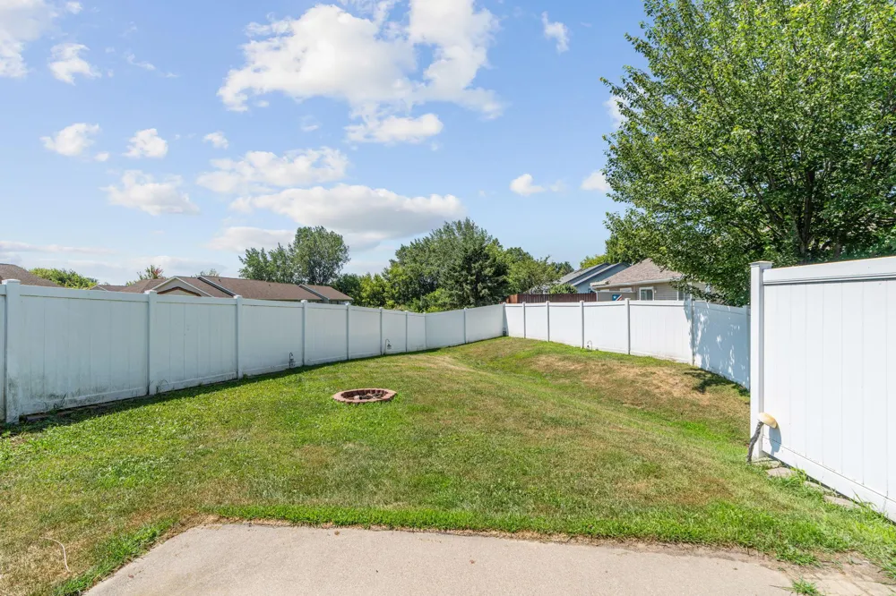 535 Meadows Drive Hammond, WI 54015