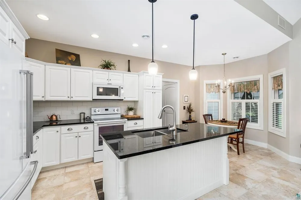 4911 Greystone Street Hermantown, MN 55811