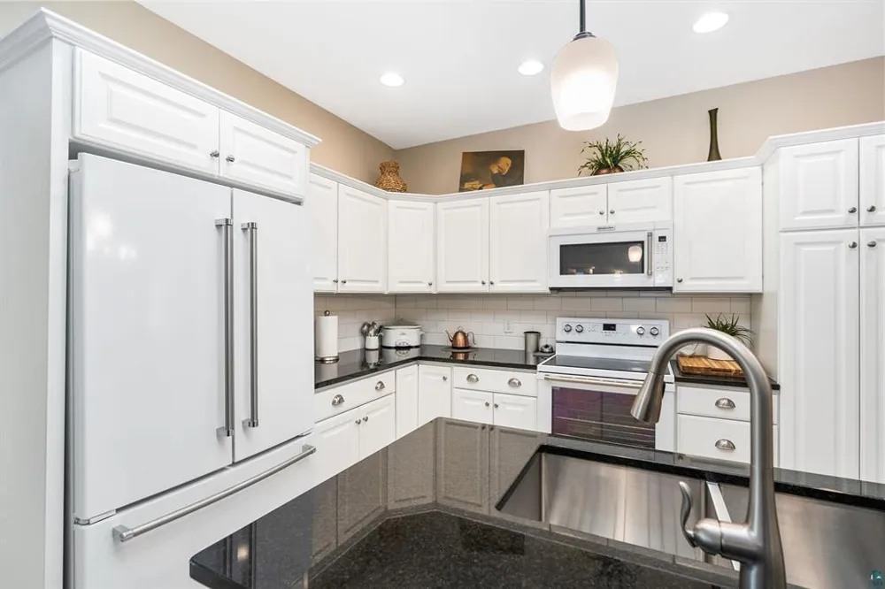 4911 Greystone Street Hermantown, MN 55811