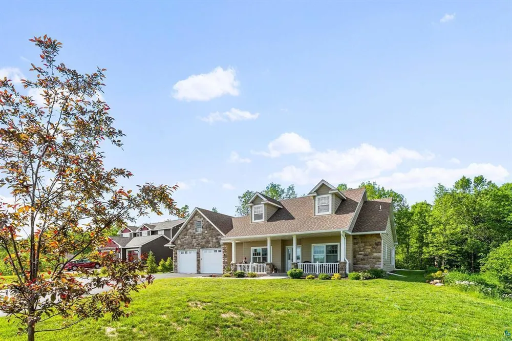 4911 Greystone Street Hermantown, MN 55811