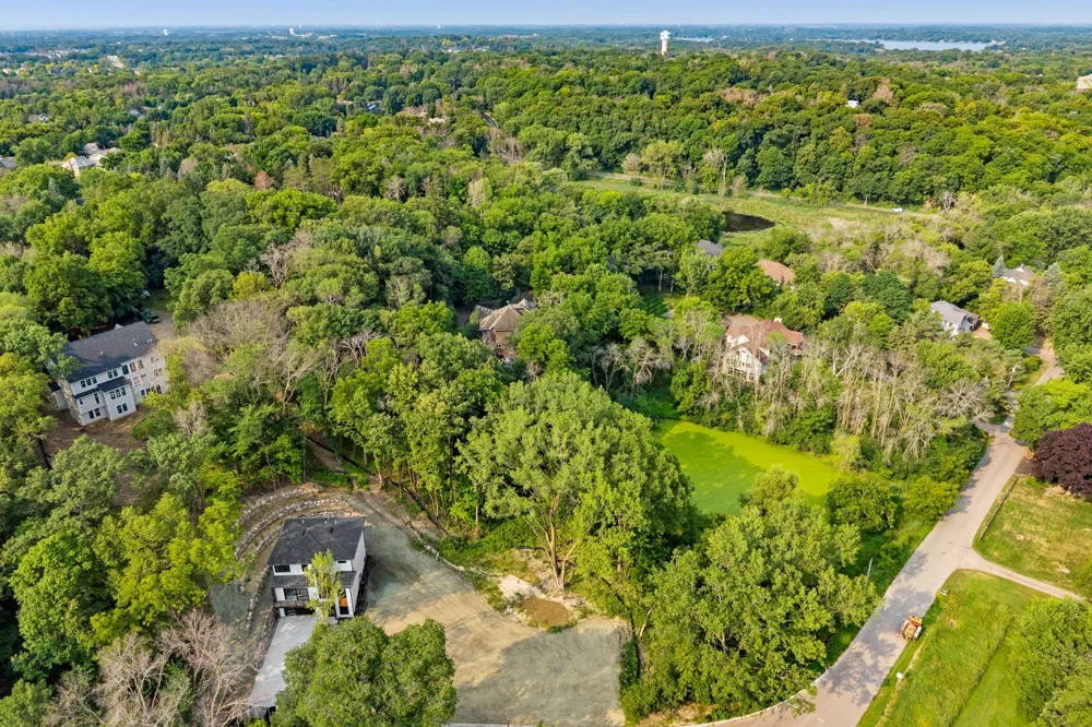 6160 Cardinal Drive Excelsior, MN 55331