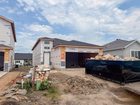 7895 Cottonwood Boulevard