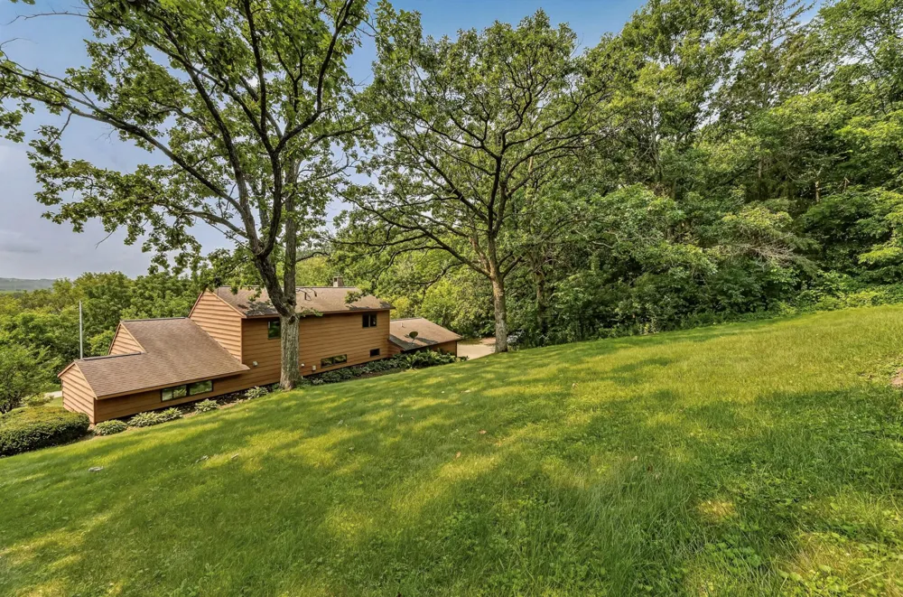 1007 Sunset Road Preston, MN 55965