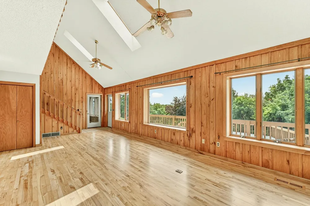 1007 Sunset Road Preston, MN 55965
