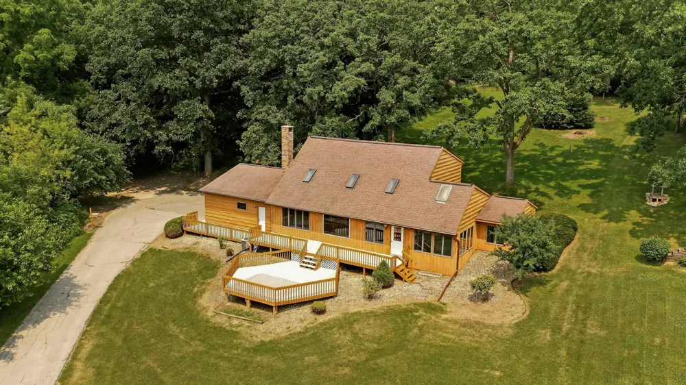 1007 Sunset Road Preston, MN 55965