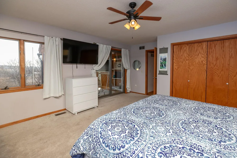 1007 Sunset Road Preston, MN 55965