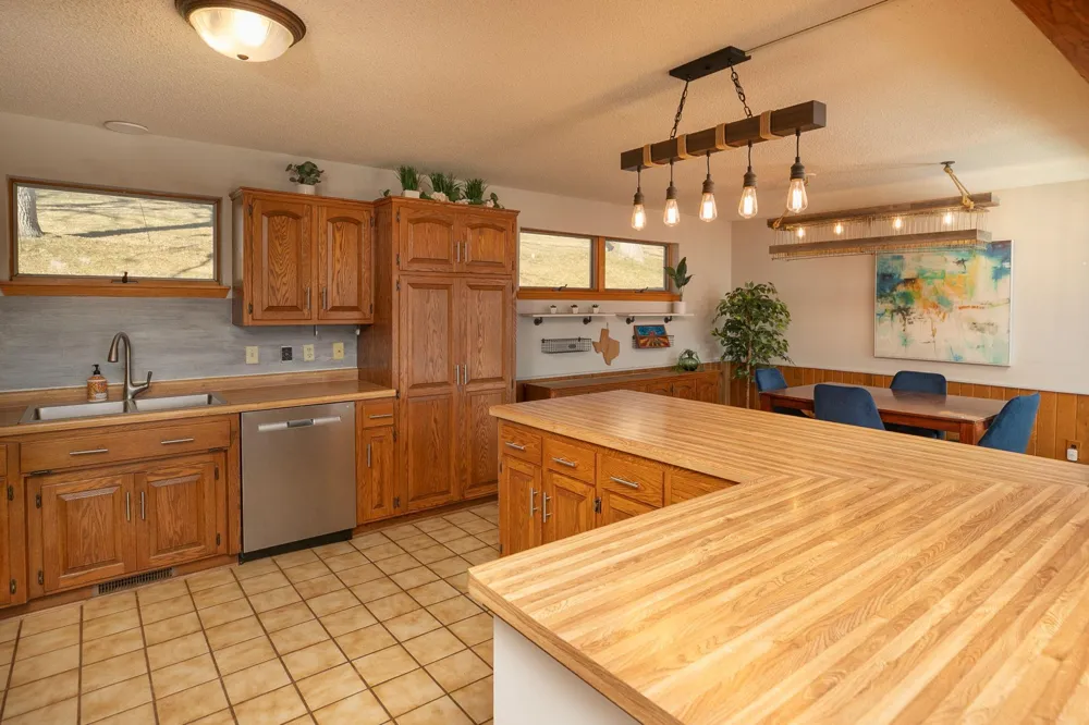 1007 Sunset Road Preston, MN 55965