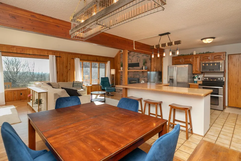1007 Sunset Road Preston, MN 55965
