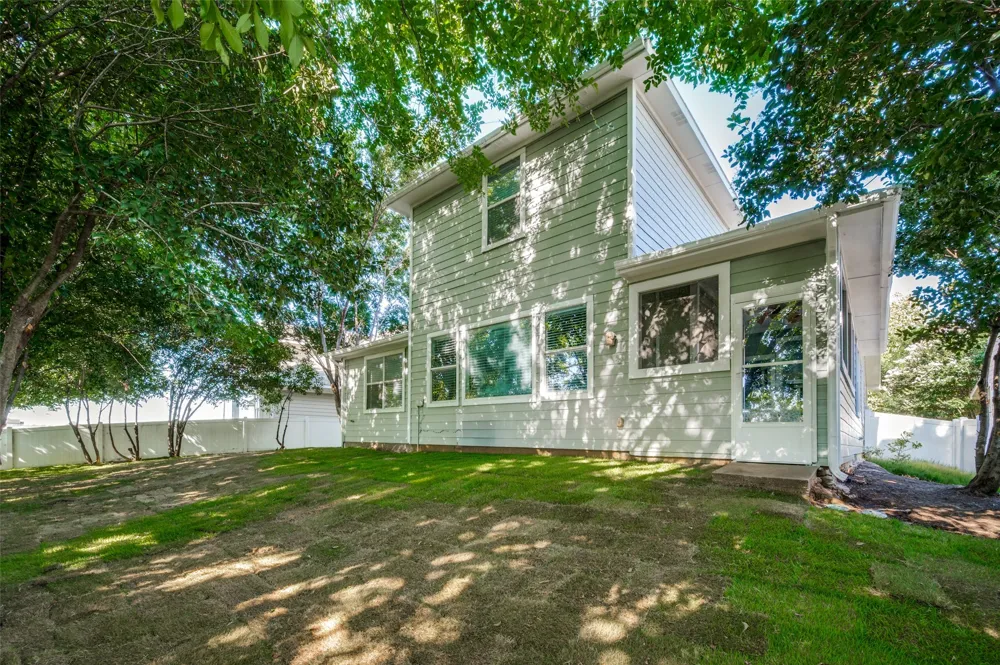1604 Goodwin Drive Providence Village, TX 76227