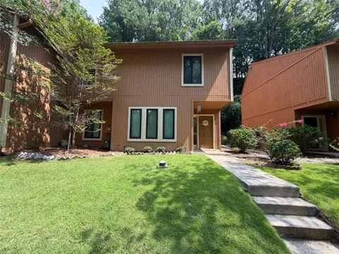 878 Lake Hollow Boulevard