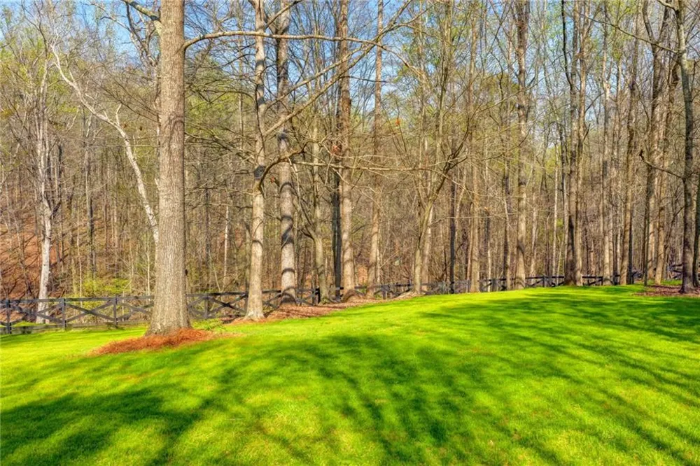2435 Southers Circle Suwanee, GA 30024