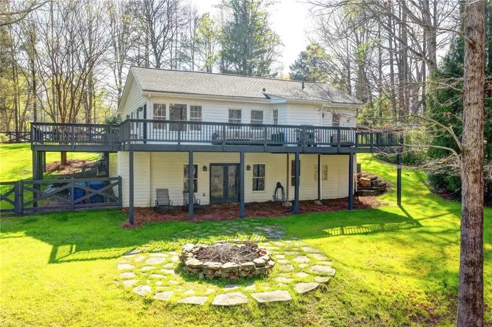 2435 Southers Circle Suwanee, GA 30024