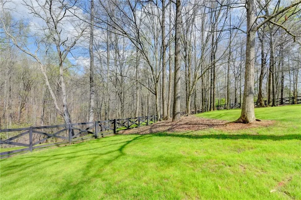 2435 Southers Circle Suwanee, GA 30024