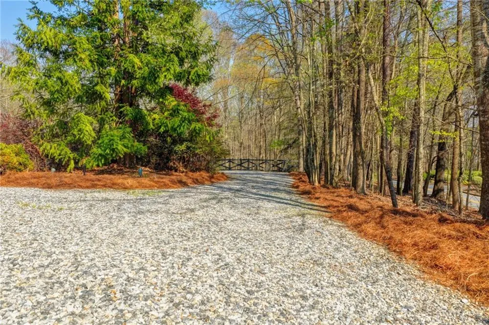 2435 Southers Circle Suwanee, GA 30024