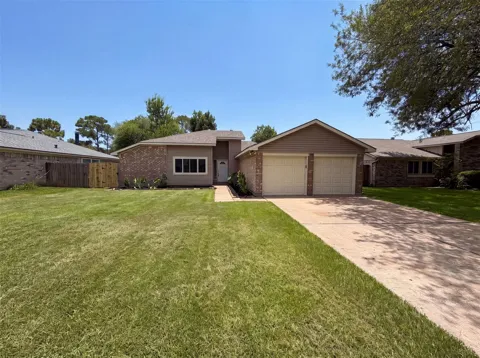 318 Floravista Drive