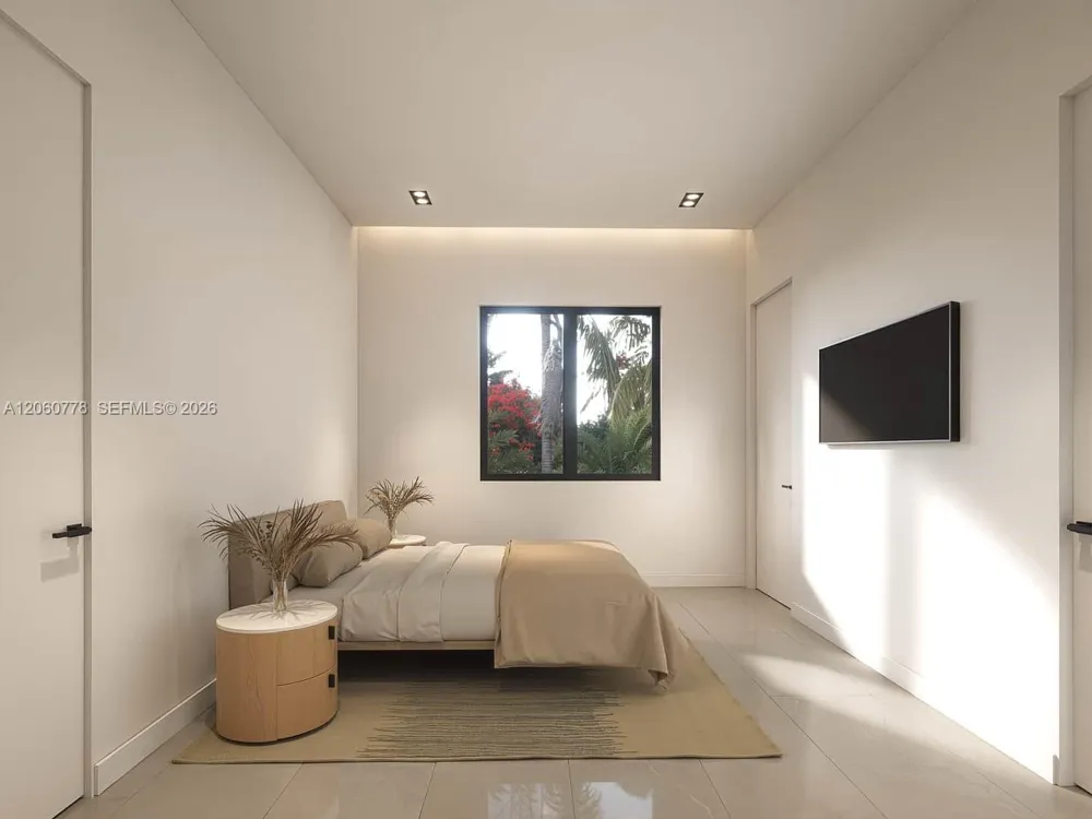 3113 Plaza St Coconut Grove, FL 33133