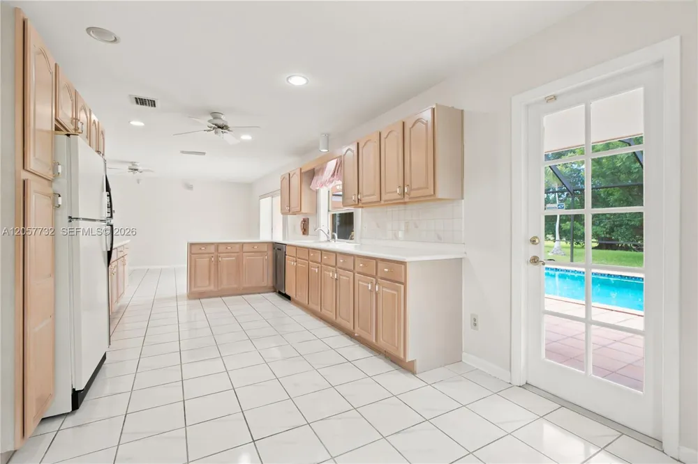 8010 SW 139th Ter Palmetto Bay, FL 33158