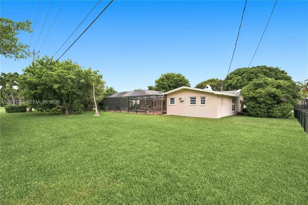 8010 SW 139th Ter Palmetto Bay, FL 33158