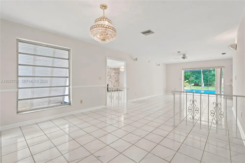 8010 SW 139th Ter Palmetto Bay, FL 33158