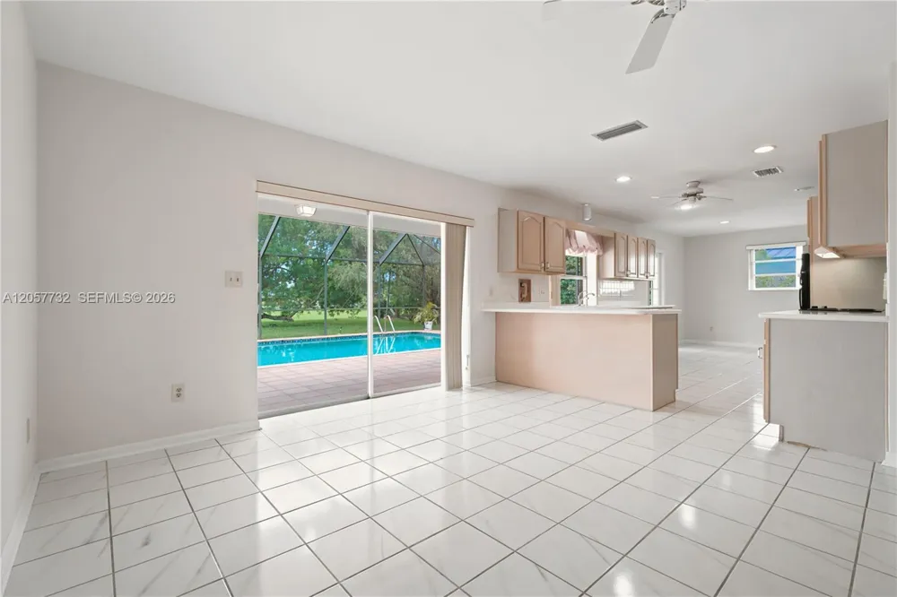 8010 SW 139th Ter Palmetto Bay, FL 33158