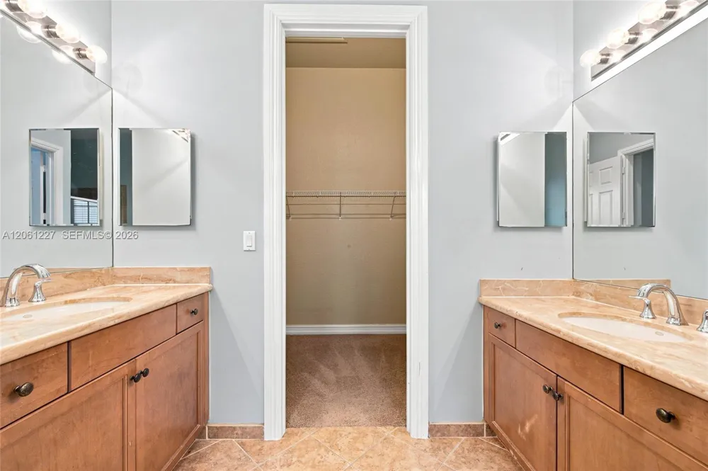 10726 NW 80th Cir Parkland, FL 33076