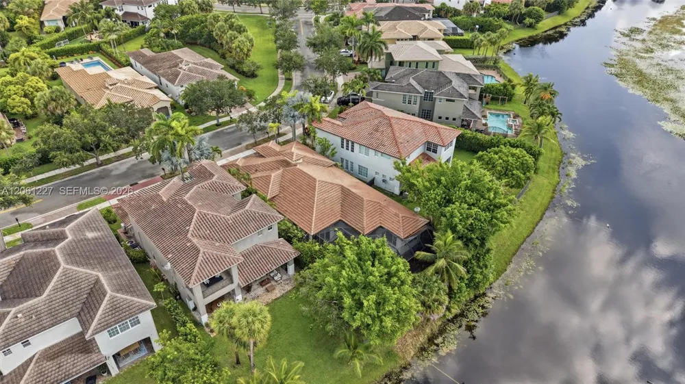 10726 NW 80th Cir Parkland, FL 33076
