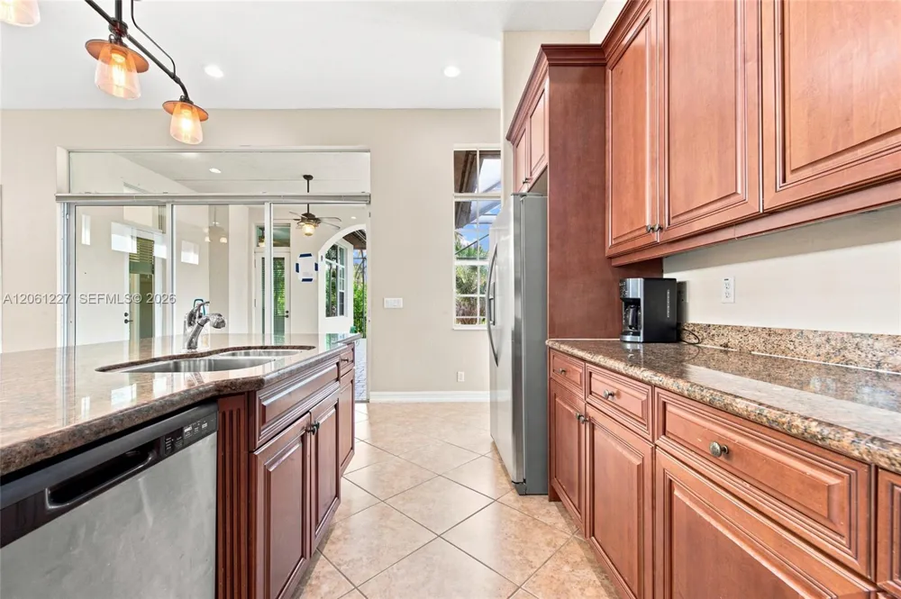 10726 NW 80th Cir Parkland, FL 33076