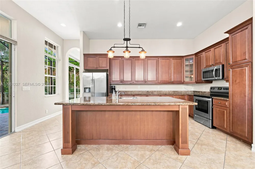 10726 NW 80th Cir Parkland, FL 33076
