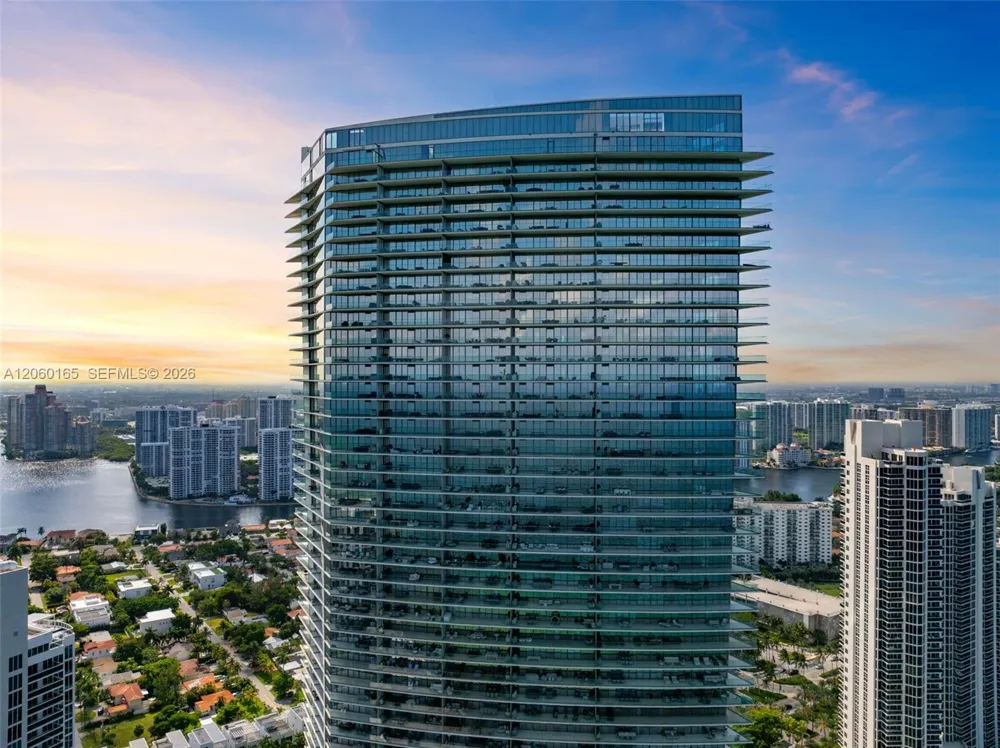 18975 Collins Ave #3303 Sunny Isles Beach, FL 33160