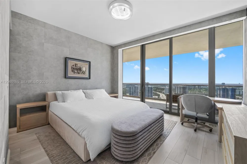 18975 Collins Ave #3303 Sunny Isles Beach, FL 33160